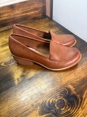 Eurosoft brown heeled loafers size 8